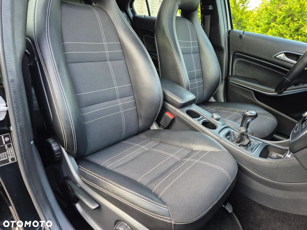 Mercedes-Benz Klasa A 200 CDI (BlueEFFICIENCY) Style - 38
