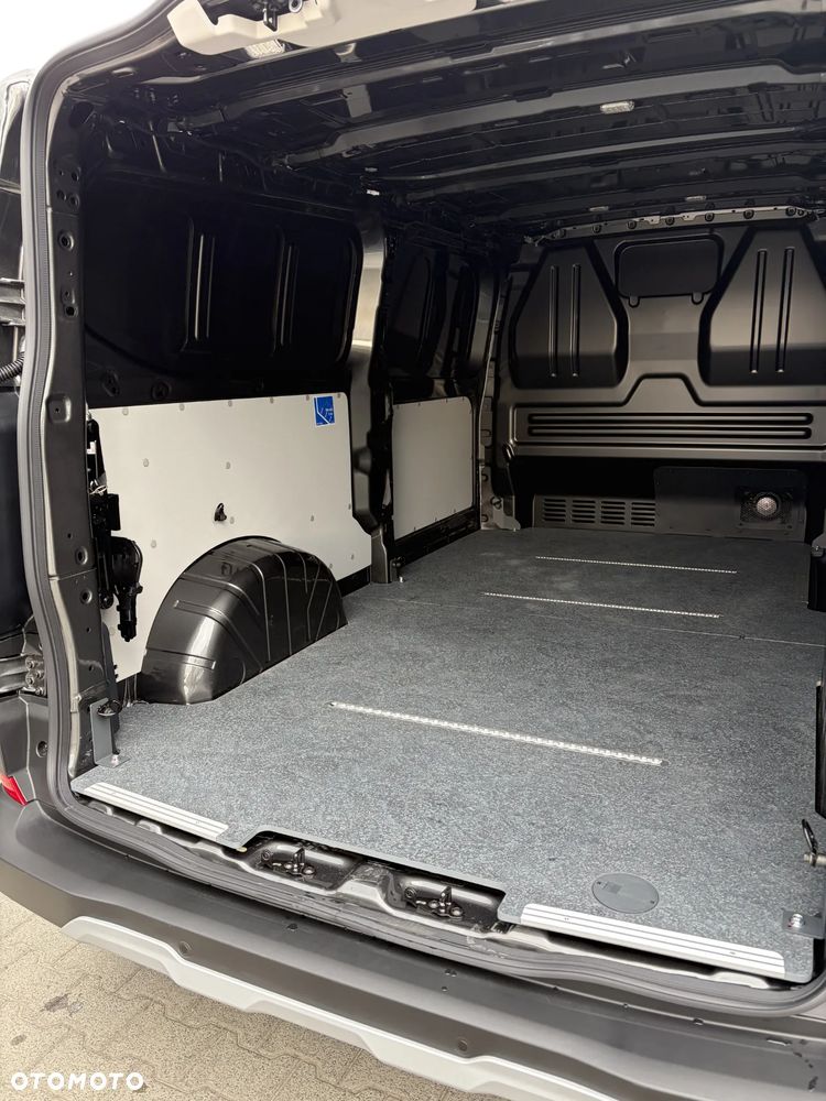 Ford CUSTOM VAN TRAIL - 9