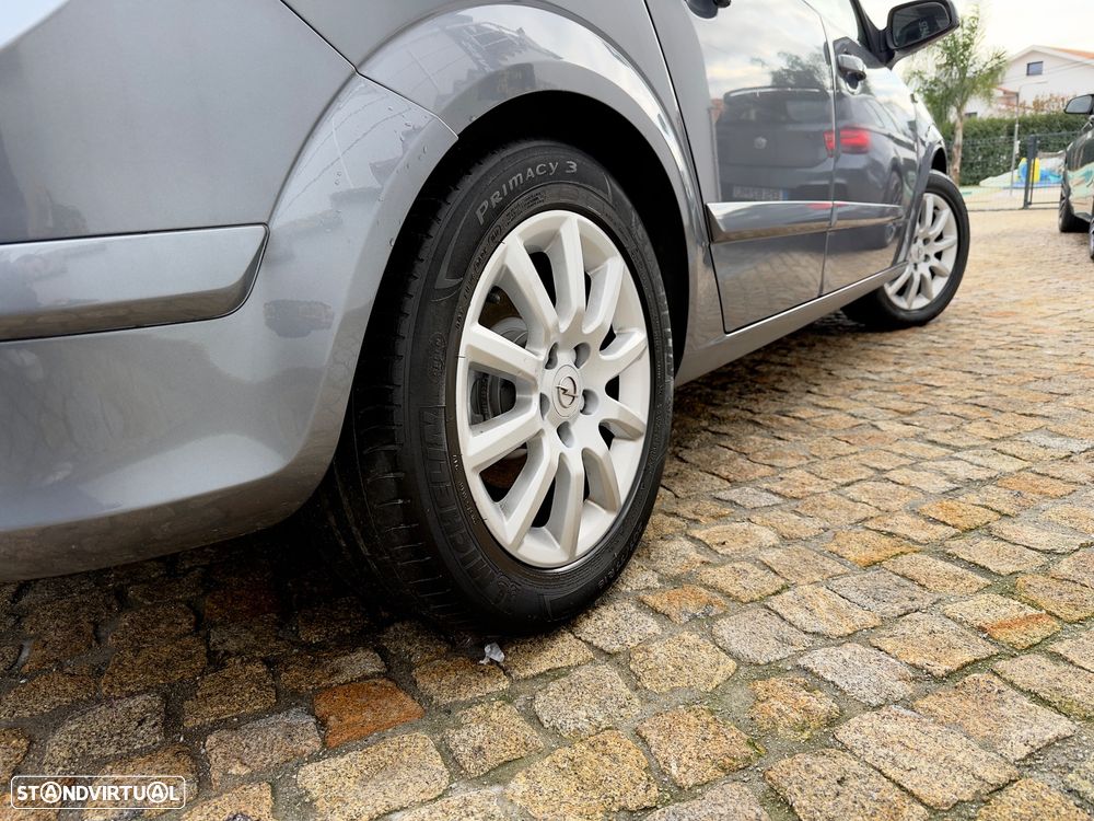Opel Astra 1.3 CDTi Cosmo - 17
