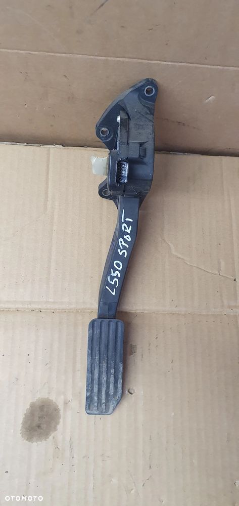 Pedał gazu potencjometr Land Rover Discovery Sport L550 2.0 D FK72-9F836-AC - 2