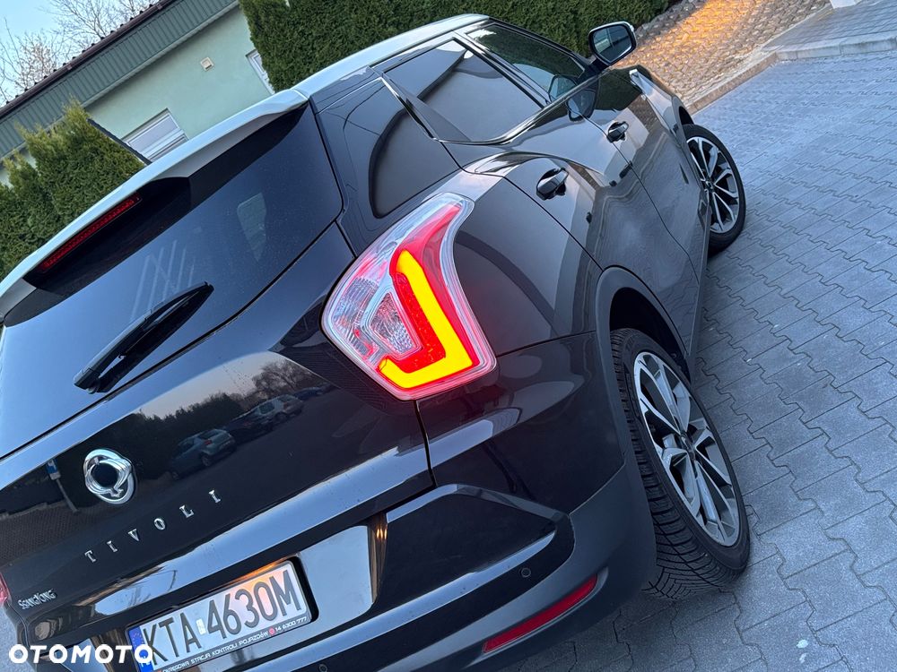 SsangYong/KGM Tivoli e-XGi 160 2WD Black+White - 35