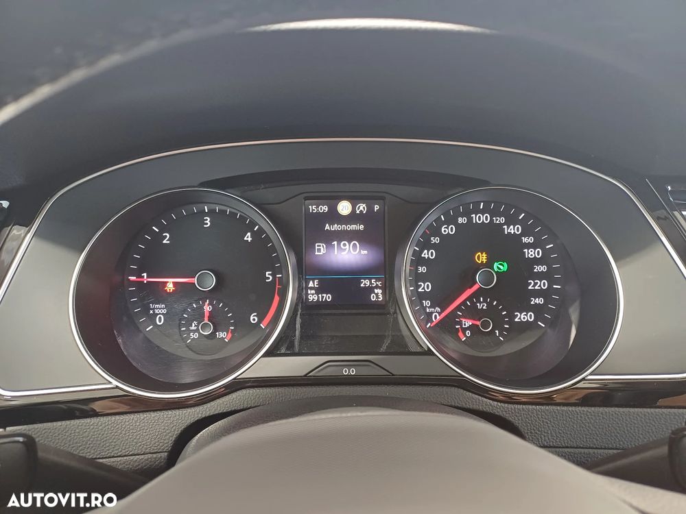 Volkswagen Passat Variant 2.0 TDI DSG Comfortline - 14