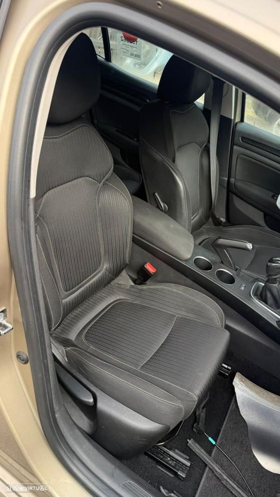 Para Peças Renault Megane Iv Hatchback (B9a/M/N_) - 10