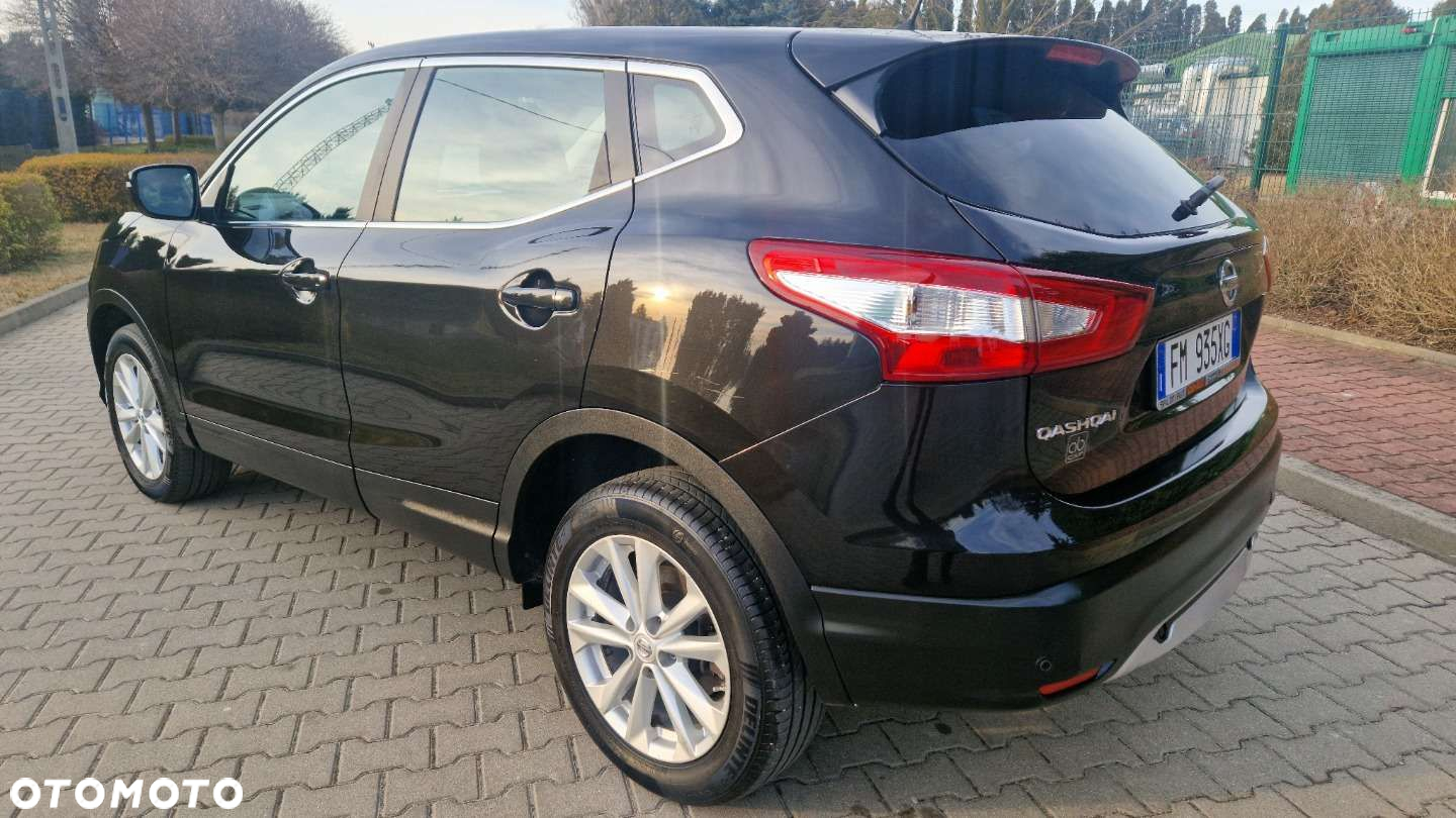Nissan Qashqai 1.6 DCi N-Connecta - 6