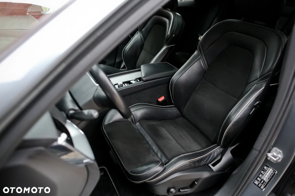 Volvo XC 60 D4 SCR AWD R-Design - 19