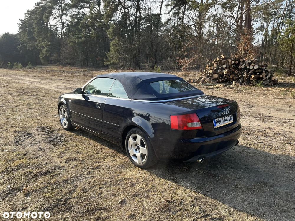 Audi A4 Cabrio 2.4 - 2