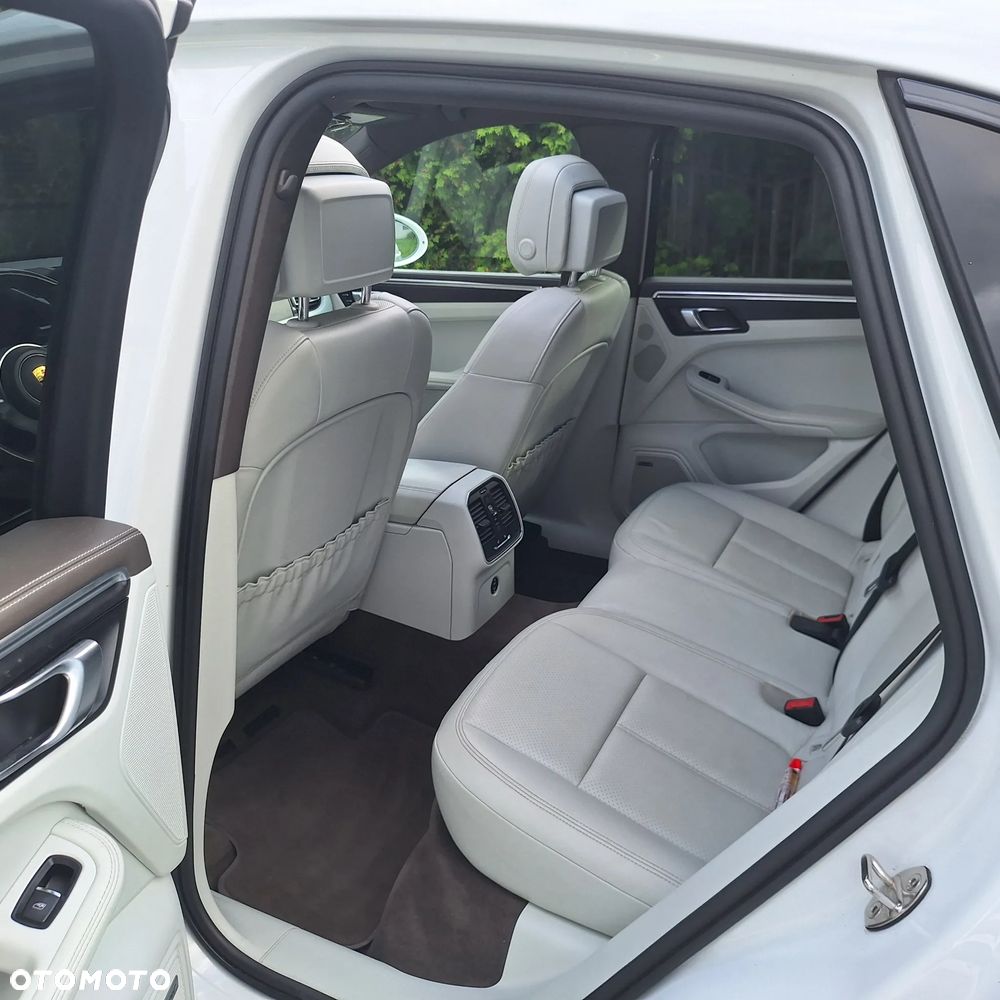 Porsche Macan GTS - 12