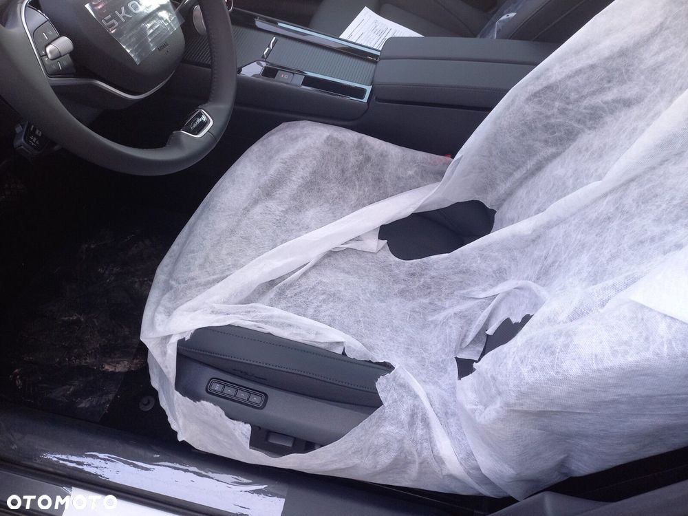 Skoda Superb 2.0 TDI SCR 4x4 L&K DSG - 11