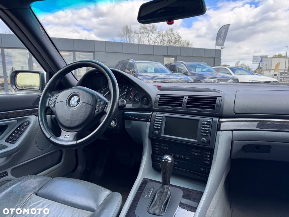 BMW Seria 7 - 15