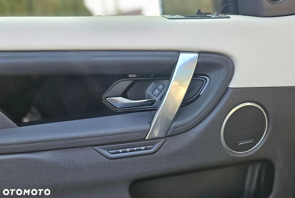 Land Rover Discovery Sport P250 SE - 18