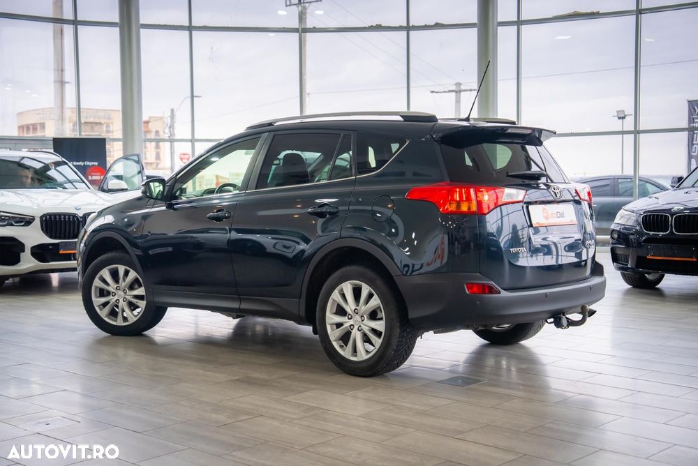 Toyota RAV4 - 11