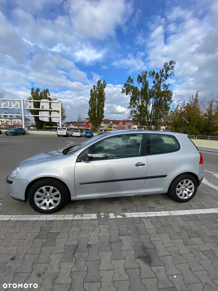 Volkswagen Golf 1.9 TDI DSG DPF Comfortline - 6