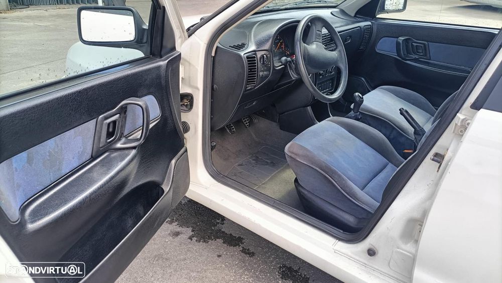 SEAT Cordoba 1.4 SXE - 9