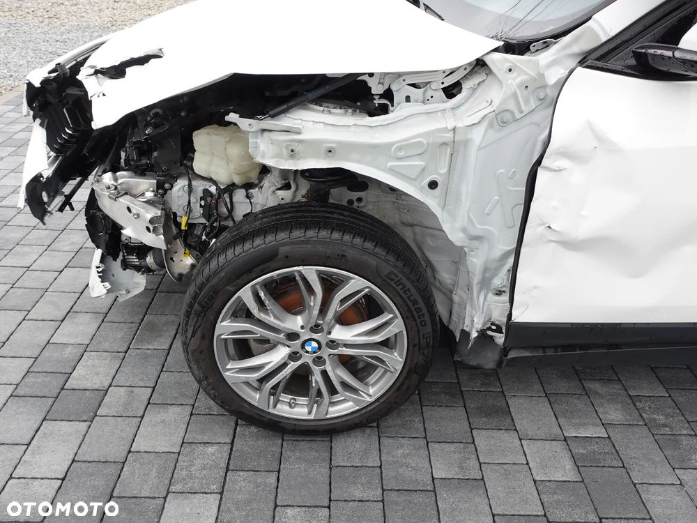 BMW X2 sDrive18i Edition M Mesh - 12