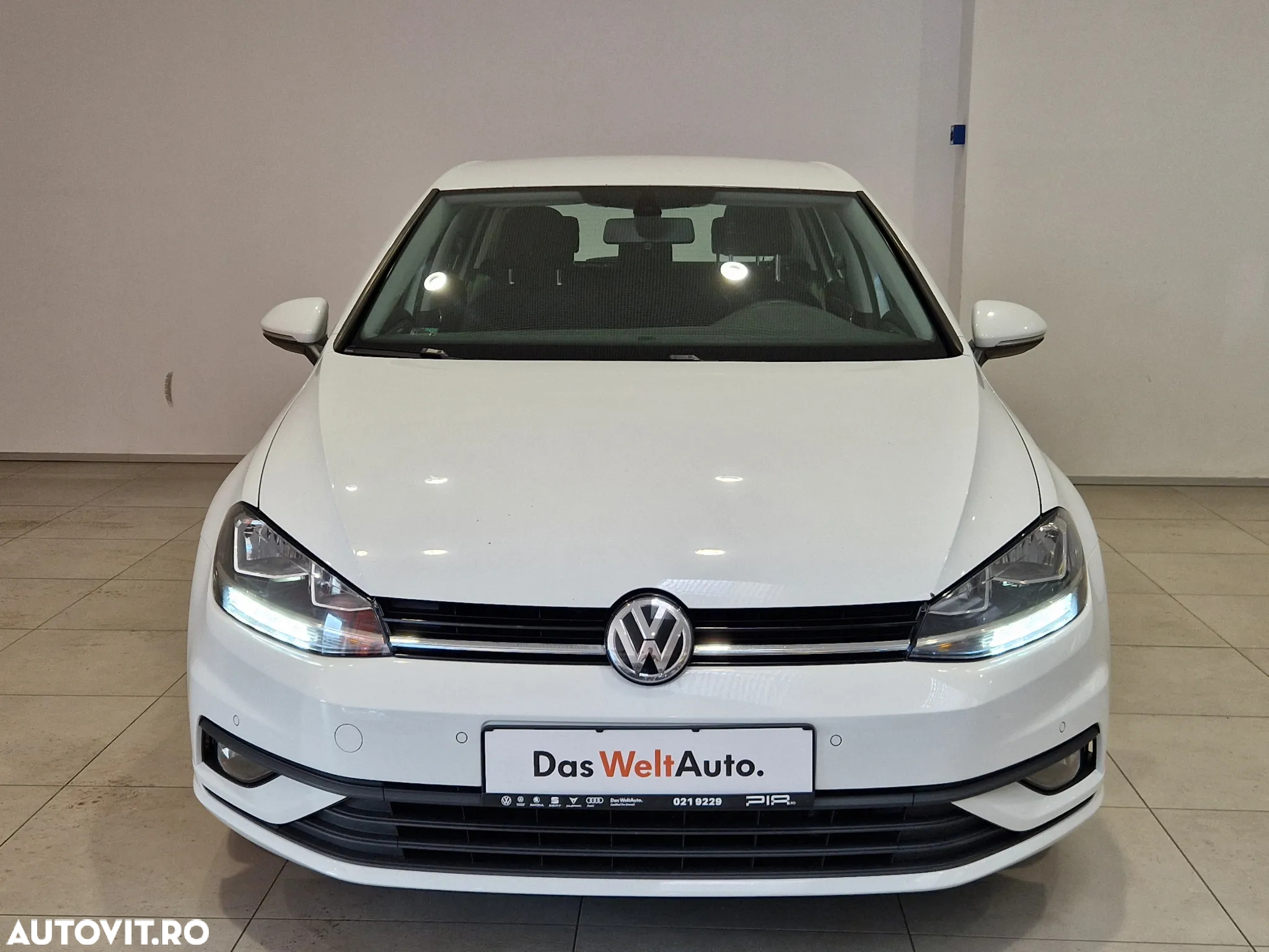 Volkswagen Golf 1.6 TDI Trendline - 4