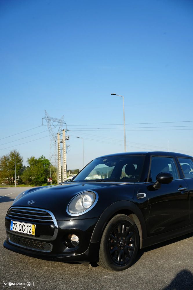 MINI 5 Portas Cooper D - 22