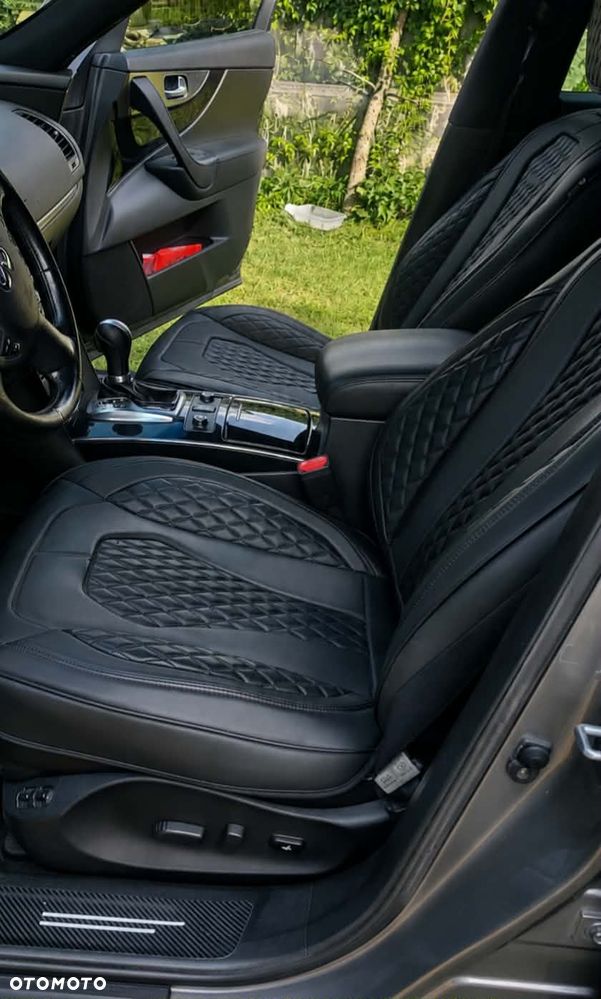 Infiniti FX FX30d S Premium - 10