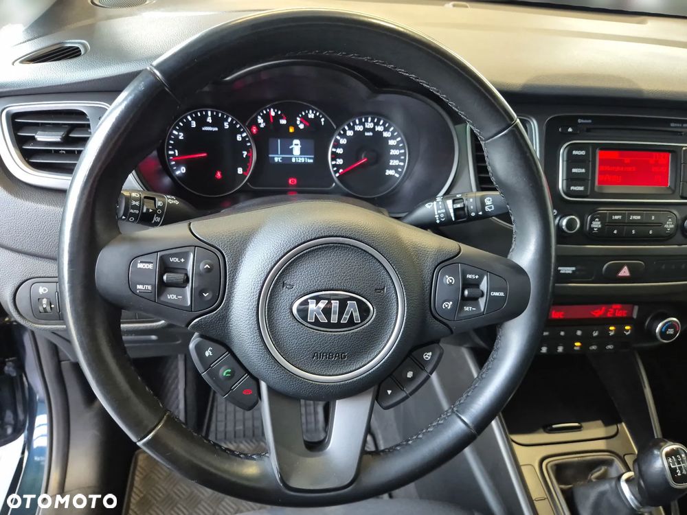 Kia Carens 1.6 GDI M - 16