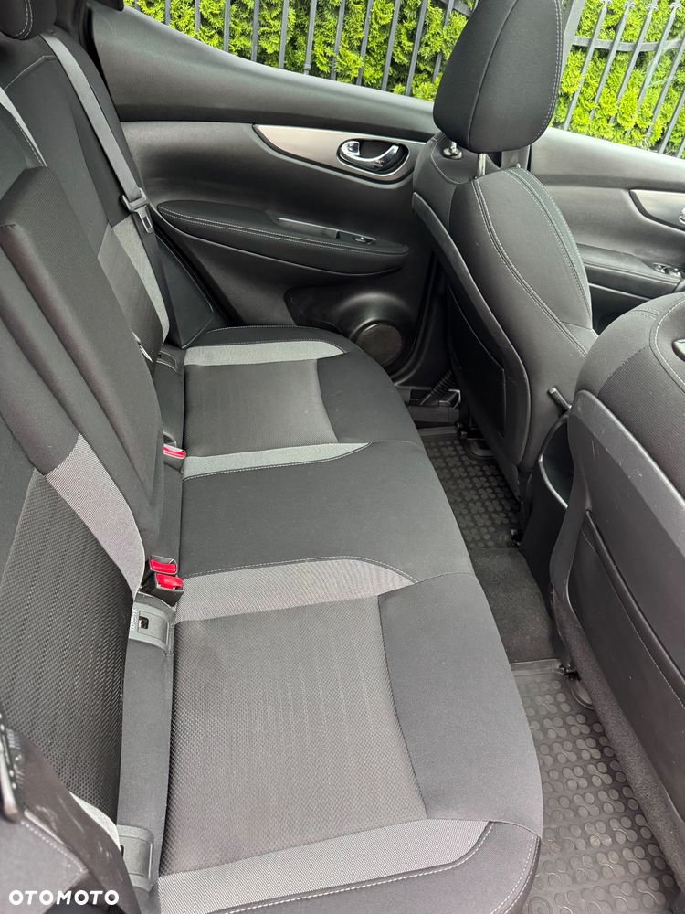 Nissan Qashqai 1.6 DCi N-Connecta Xtronic EU6 - 11
