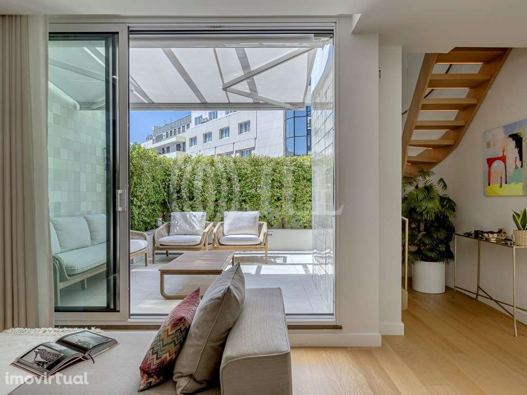 Apartamento T4+1 em condomínio, nas Avenidas Novas, Lisboa - Grande imagem: 4/34