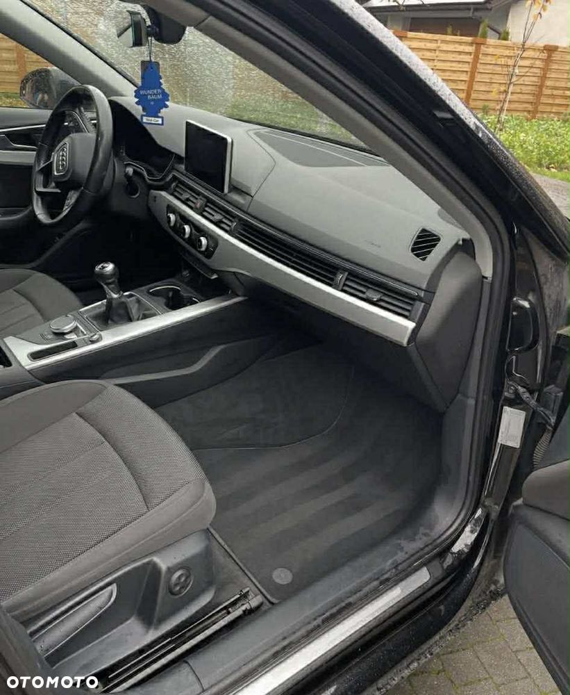 Audi A4 Avant 2.0 TDI - 5
