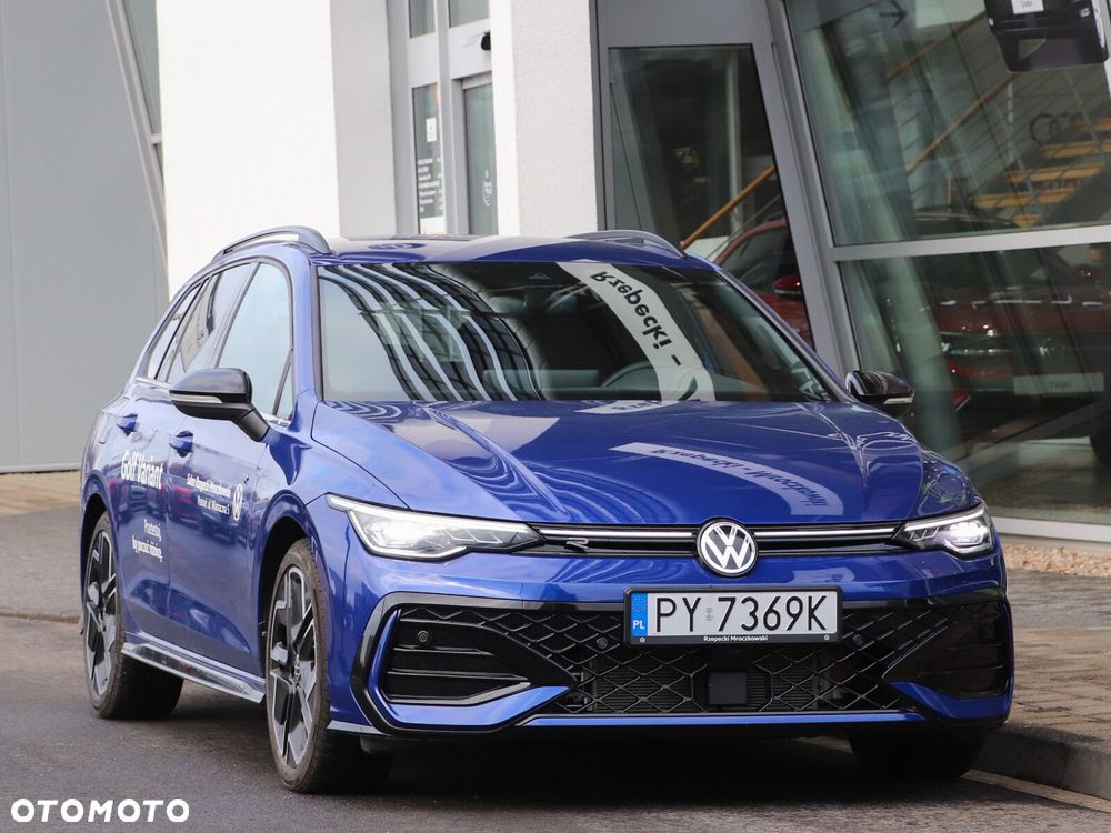 Volkswagen Golf - 8