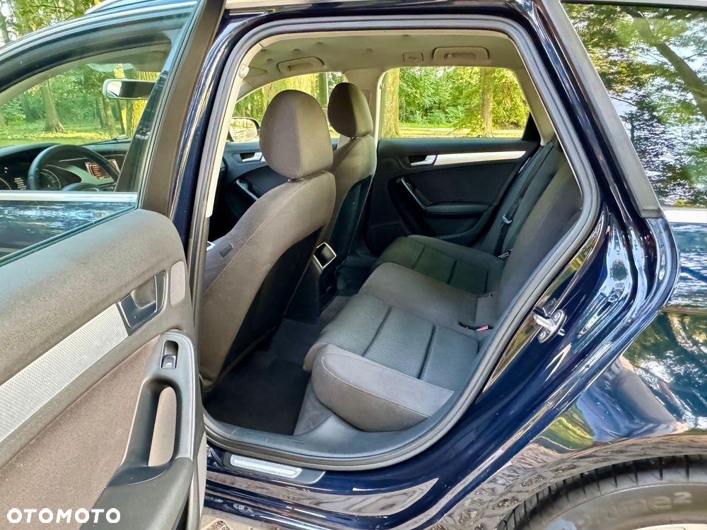 Audi A4 Avant 2.0 TDI DPF multitronic S line Sportpaket - 10