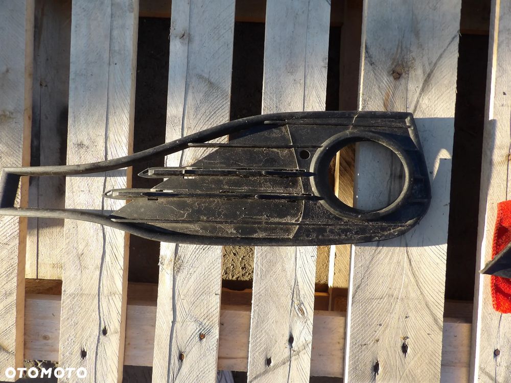 BMW- F32,F33,F36 - KRATKA ZDERZAKA LEWA , PRZÓD - 7309621 - 1