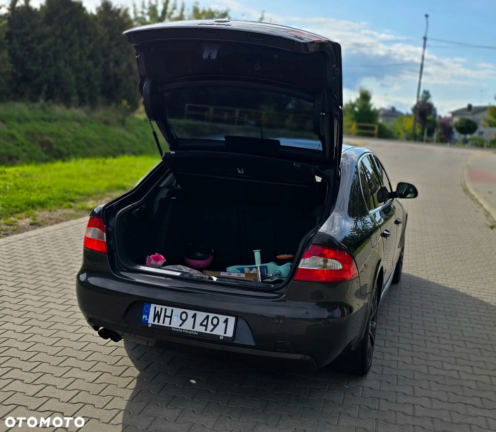 Skoda Superb 2.0 TDI Ambition DSG - 11