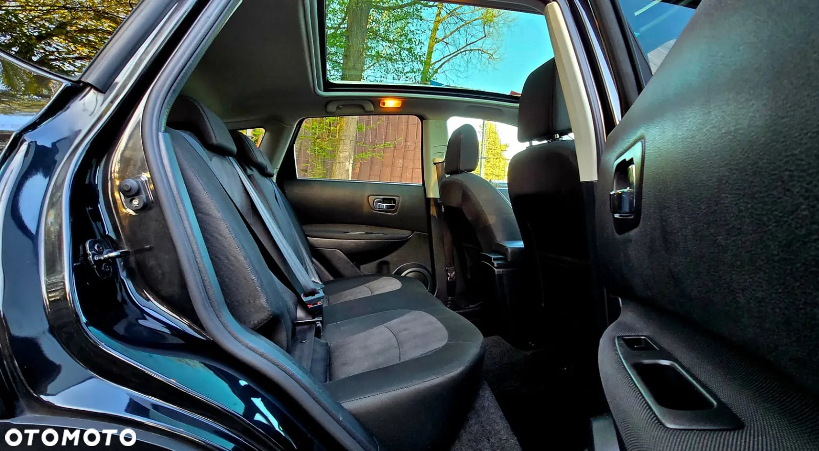Nissan Qashqai 2.0 CVT lounge - 15