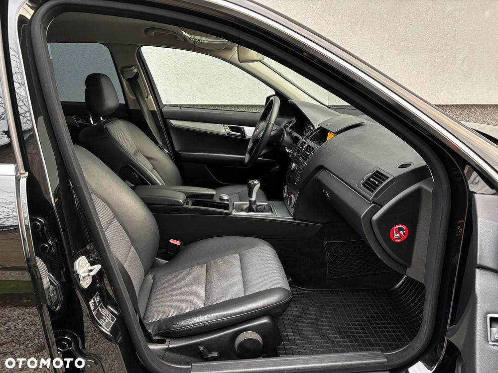 Mercedes-Benz Klasa C 180 Kompressor Avantgarde - 12