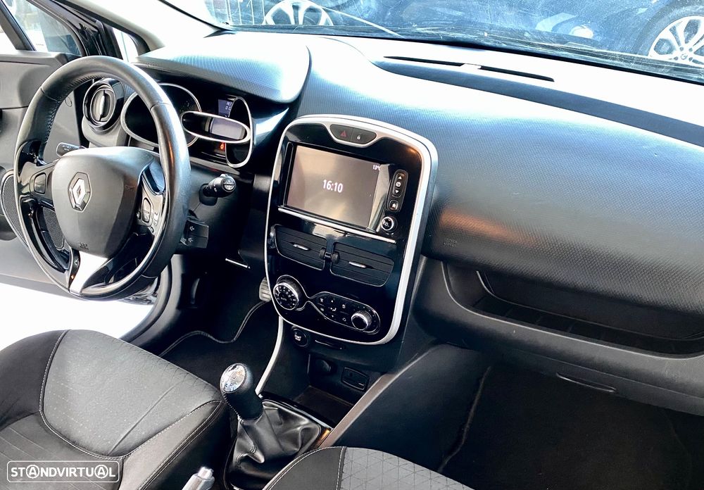 Renault Clio Sport Tourer 1.5 dCi Luxe - 16