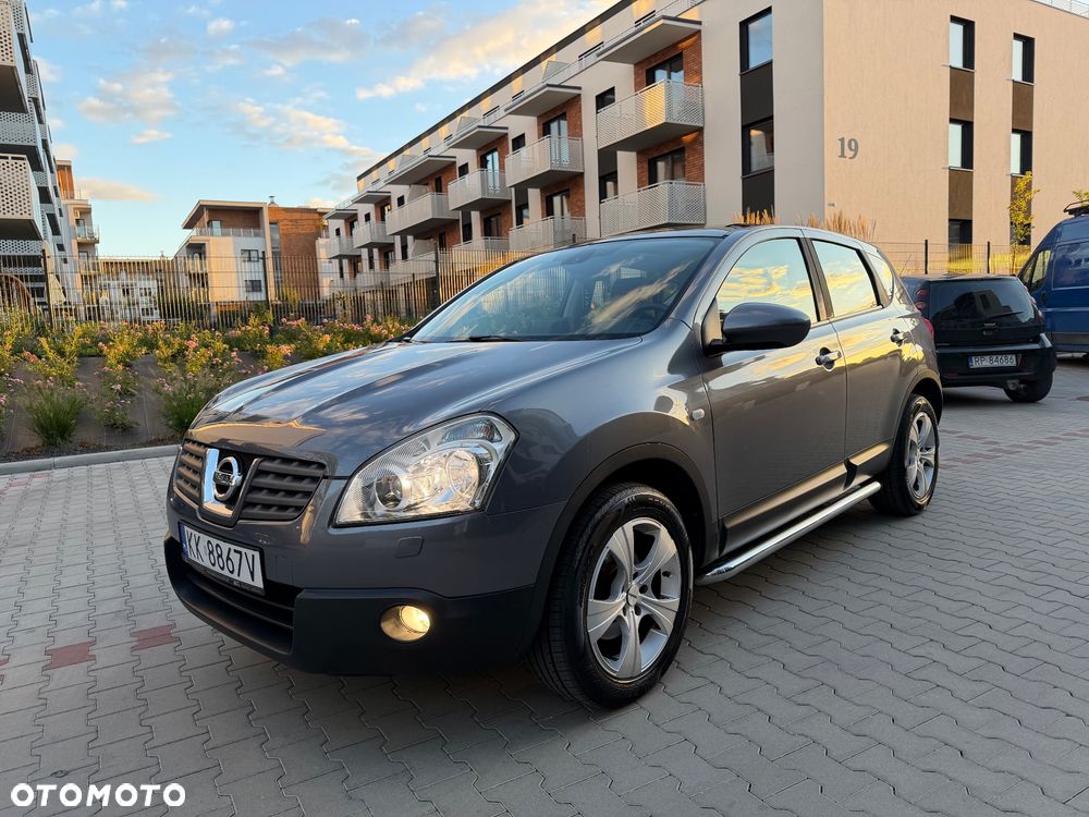 Nissan Qashqai 2.0 Tekna Premium CVT - 1