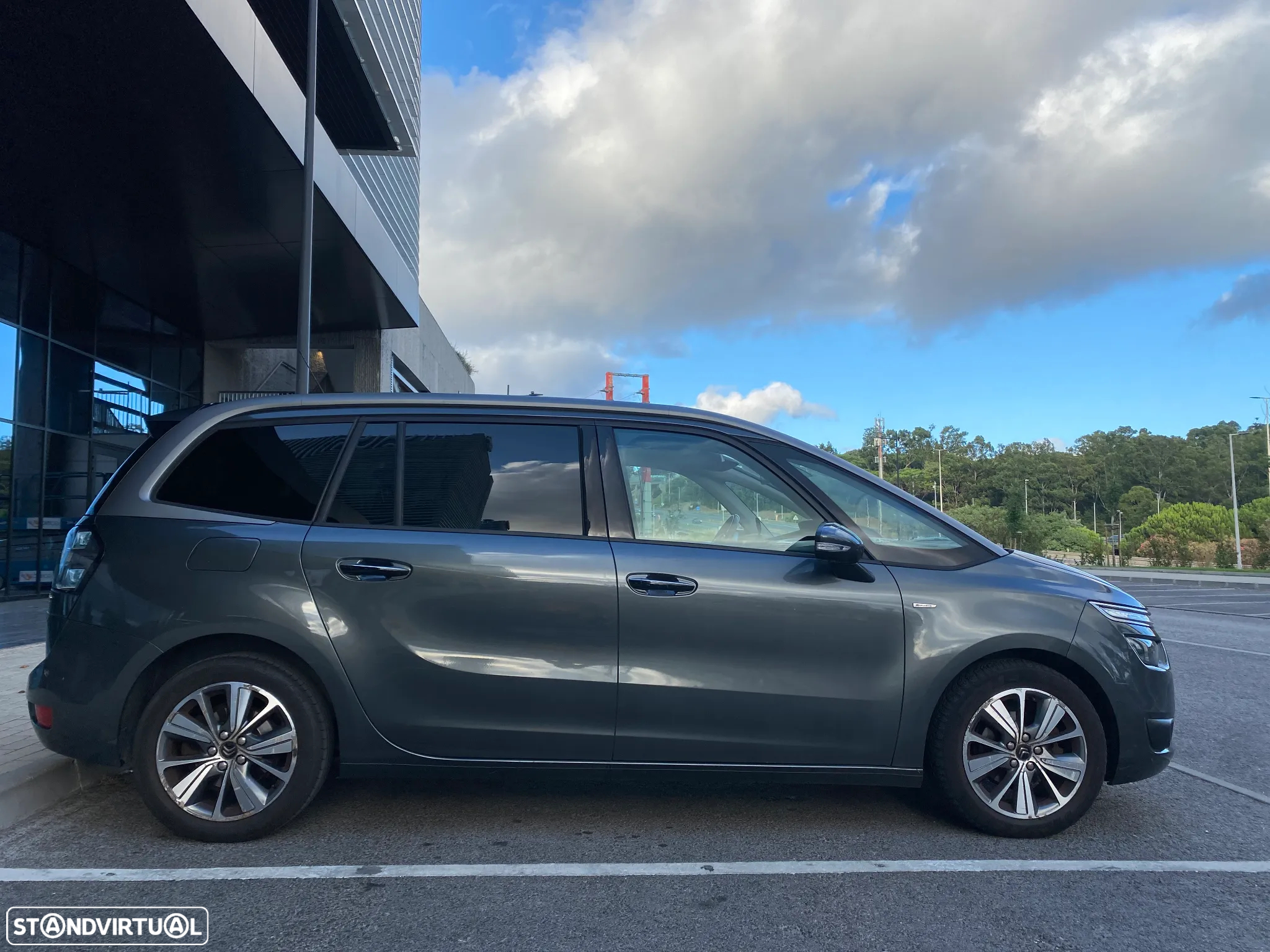 Citroën C4 Grand Picasso e-HDi 115 ETG6 Exclusive - 3
