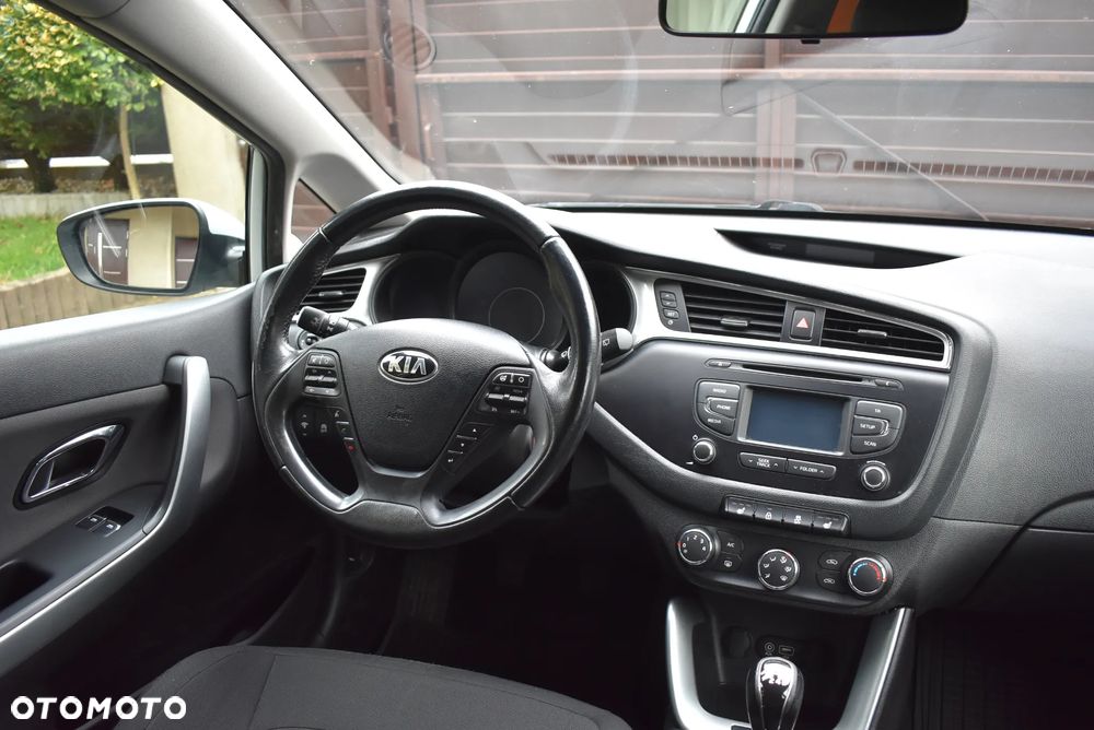 Kia Ceed 1.0 T-GDI 100 ISG Dream Team Edition - 20
