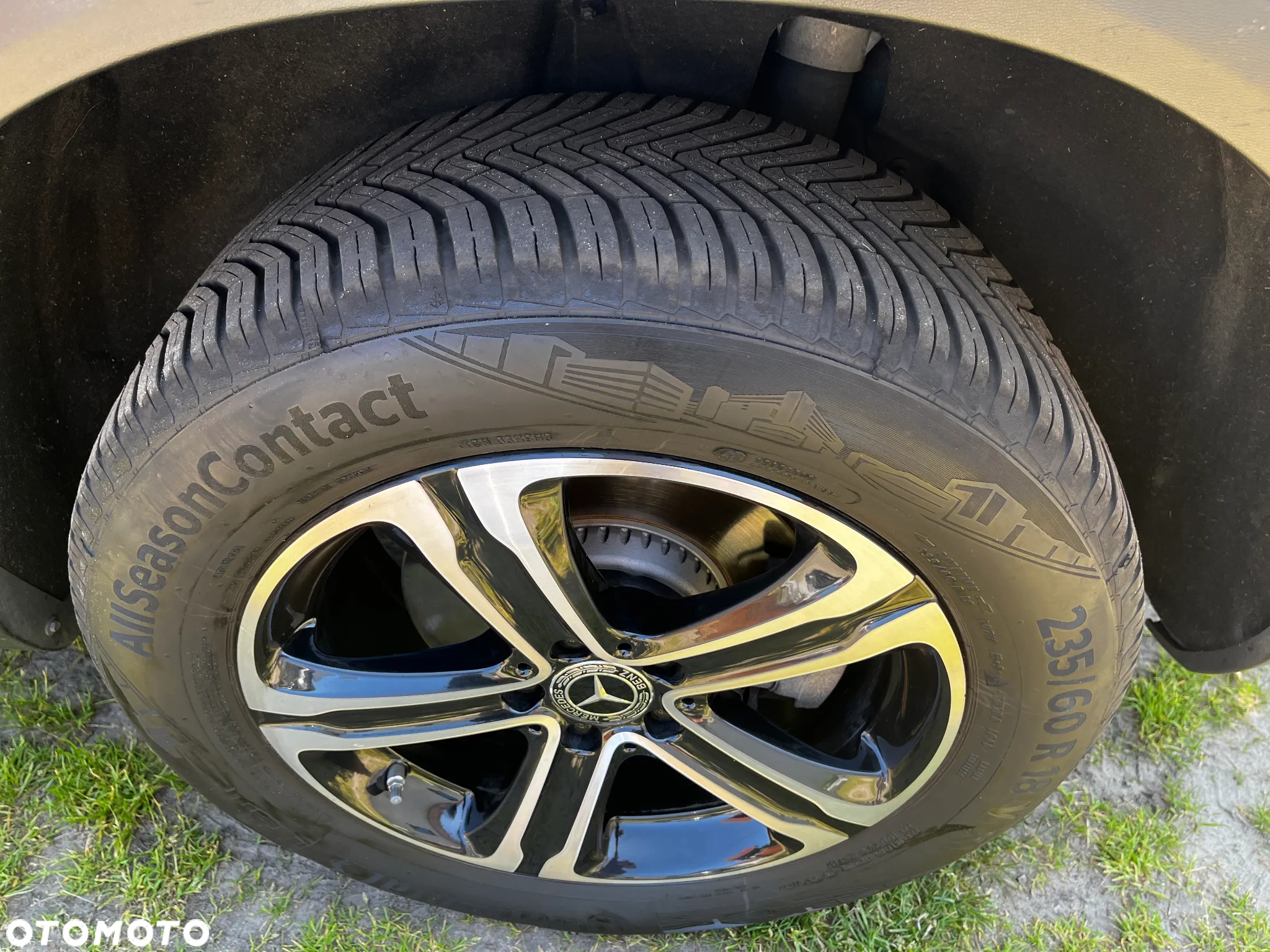 Mercedes-Benz GLC 300 Coupe 4Matic 9G-TRONIC - 33