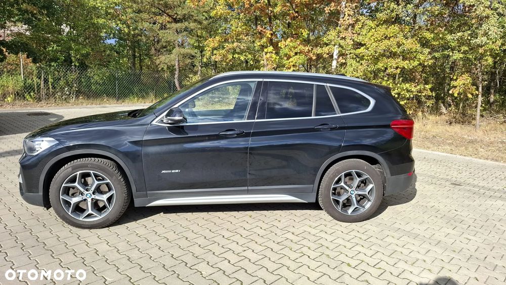 BMW X1 xDrive25i Sport Line - 8