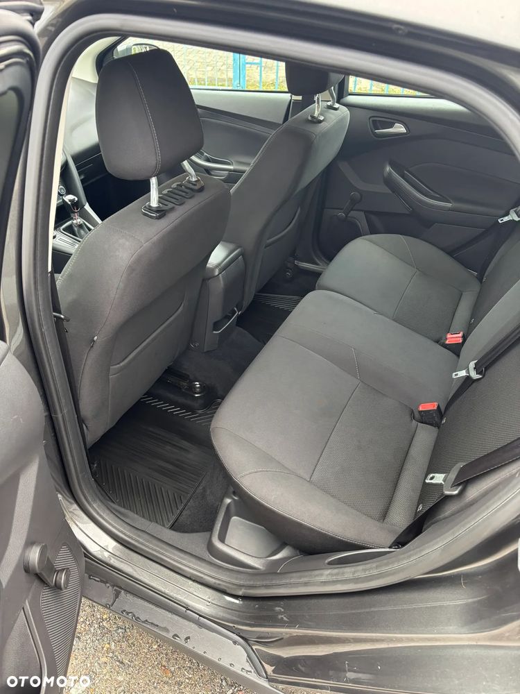 Ford Focus - 11