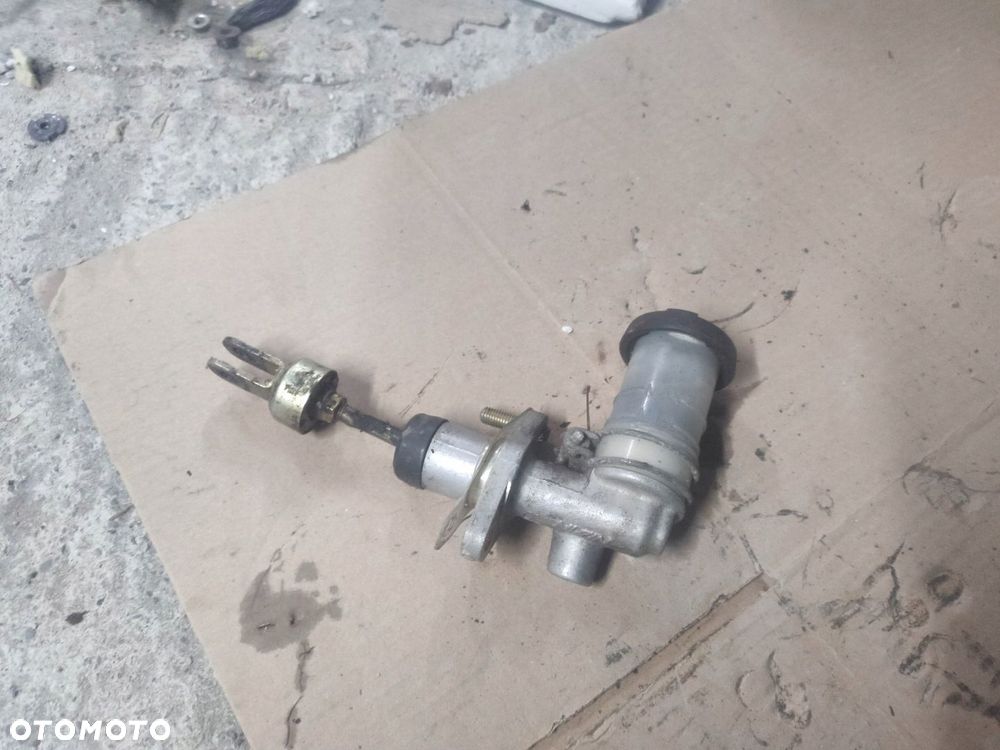 WS POMPKA SPRZĘGŁA NISSAN PATROL Y60 2.8 - 2