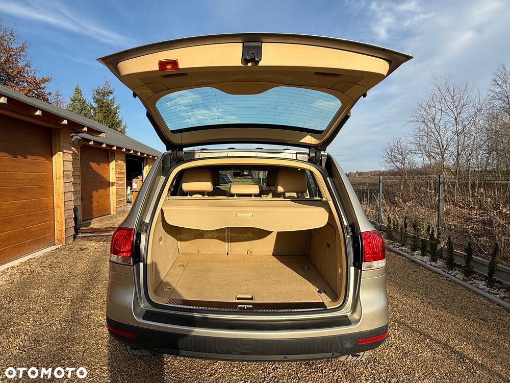 Volkswagen Touareg 3.0 V6 TDI Tiptr - 23