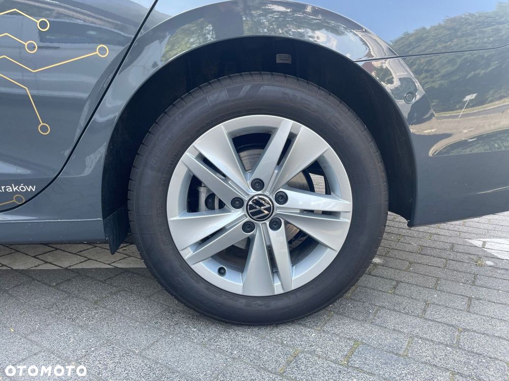 Volkswagen Golf - 29