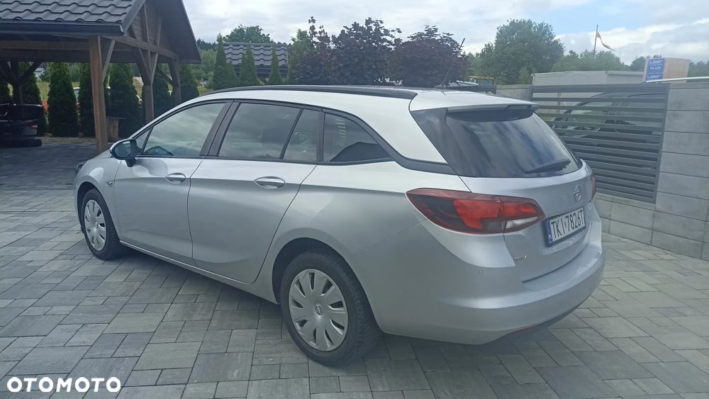Opel Astra 1.6 CDTI Dynamic - 4