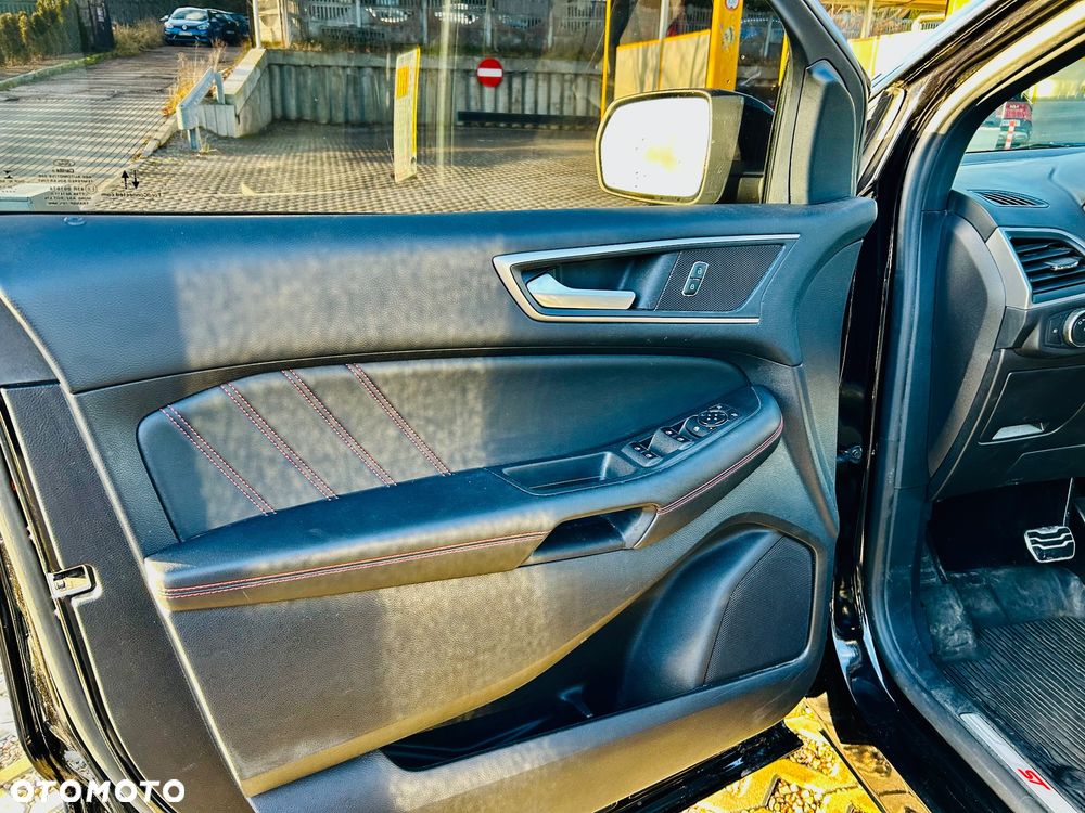 Ford Edge - 15