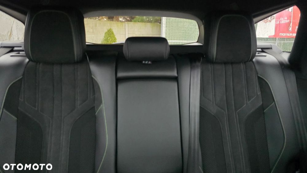 Peugeot 308 1.6 Hybrid PHEV GT EAT8 - 13