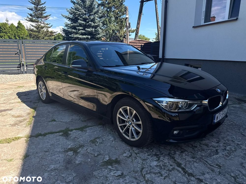 BMW Seria 3 318i - 8
