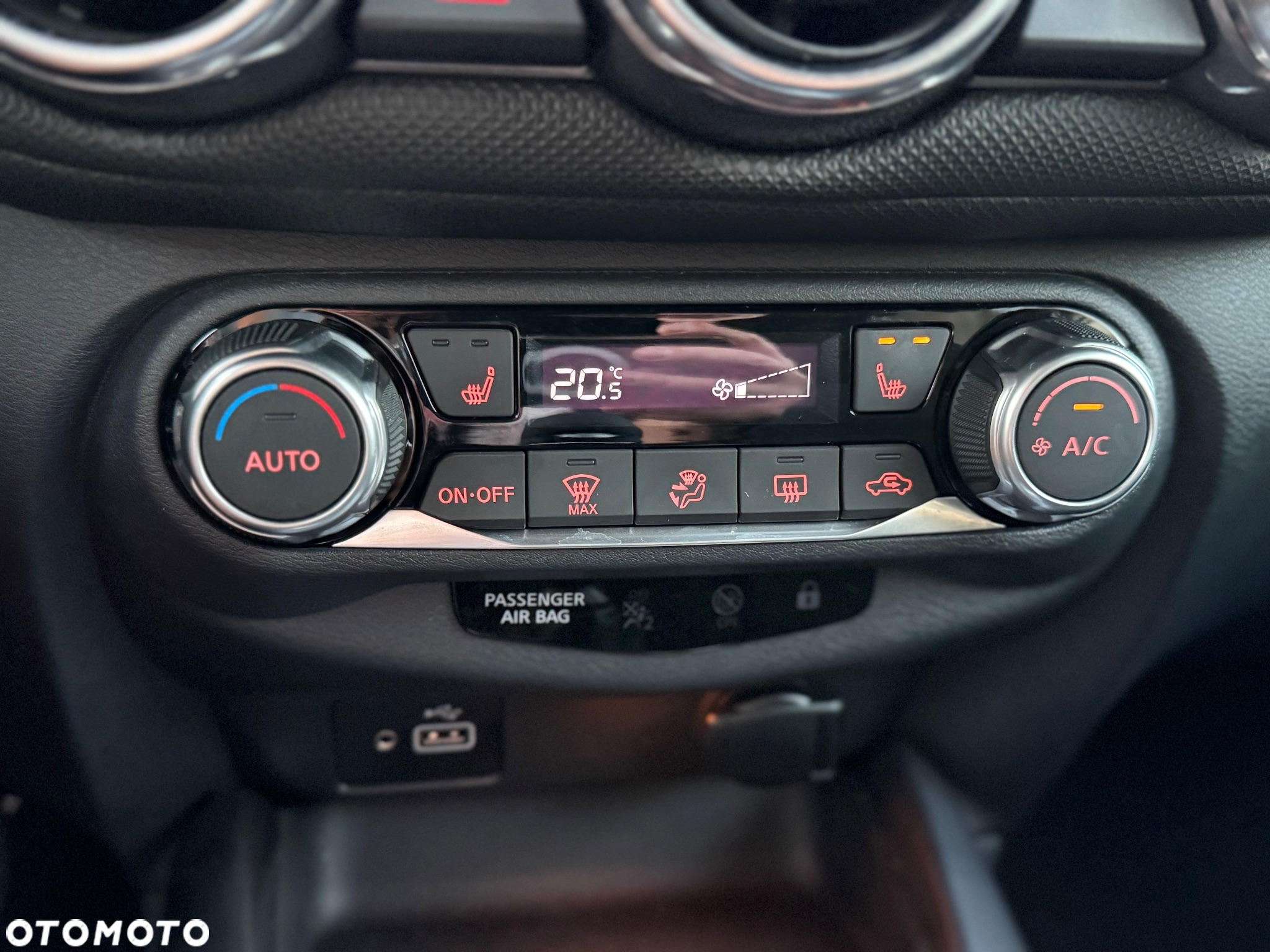 Nissan Juke 1.0 DIG-T Acenta - 30
