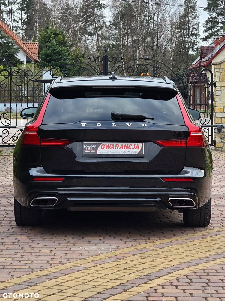Volvo V60 T6 AWD Plug-In Hybrid Ultra Dark - 7