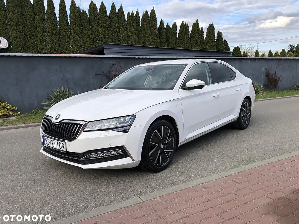 Skoda Superb 2.0 TDI SCR 4x4 L&K DSG - 9