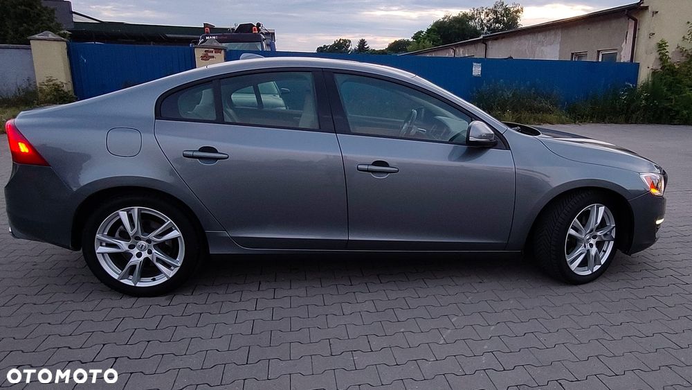 Volvo S60 - 5