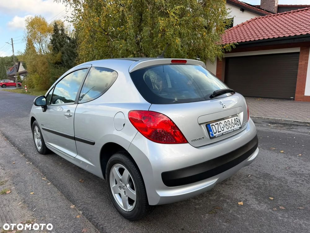 Peugeot 207 - 3